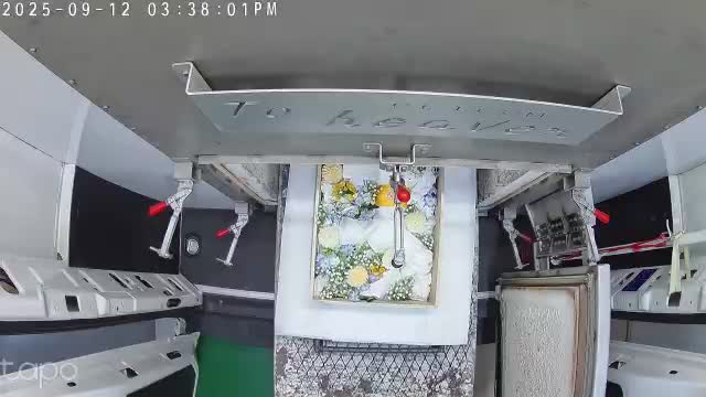 화장 과정 CCTV 화면 2